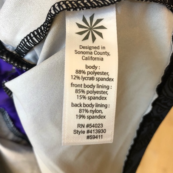 Vibrant purple & black Athleta yoga workout tank - Picture 6 of 8